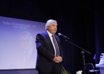 Şuşa Dövlət Teatrında Sabir Rüstəmxanlı poetik rüzgarı